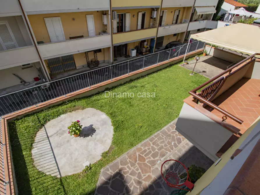 Immagine 33 di Casa bifamiliare in vendita  in montale a Montale