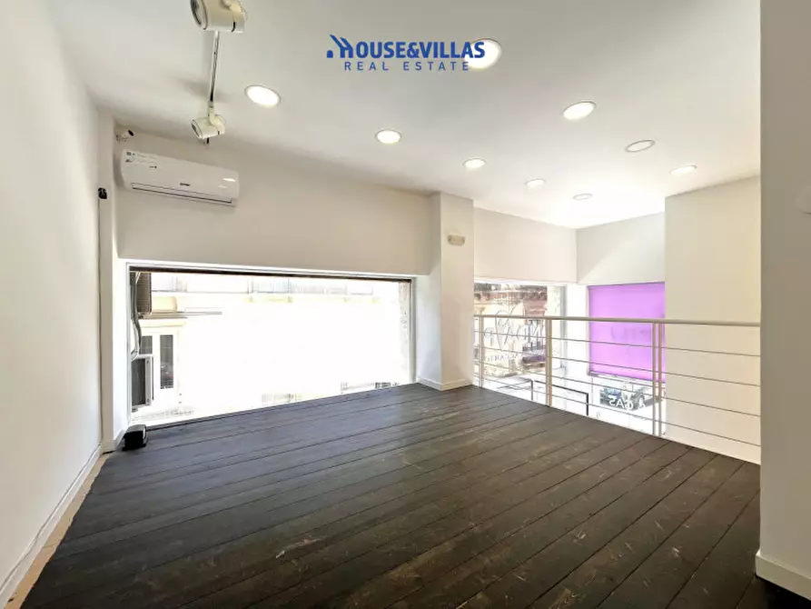 Immagine 8 di Negozio in affitto  in Via Roma a Avola