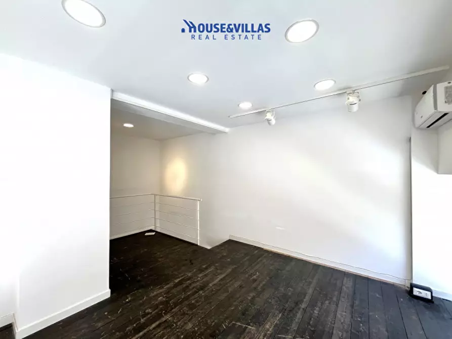 Immagine 10 di Negozio in affitto  in Via Roma a Avola