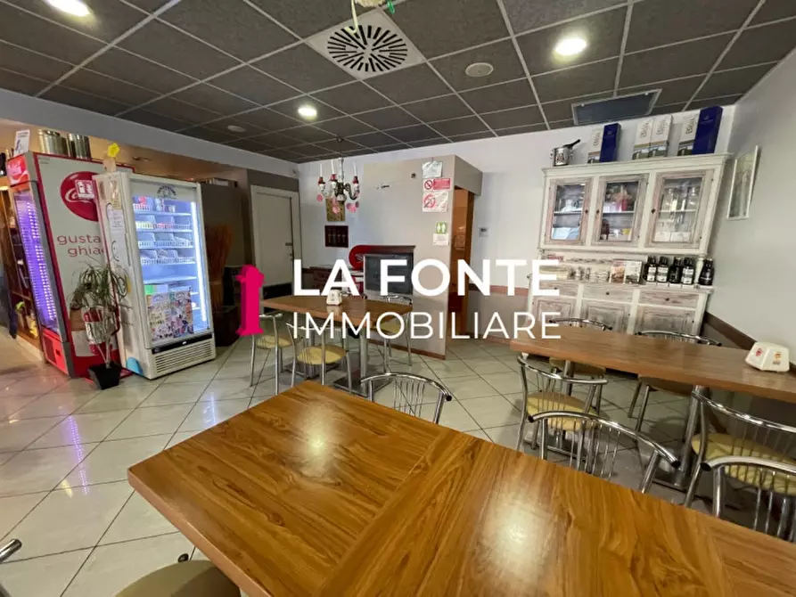 Immagine 5 di Attività commerciale in vendita  in Nona Strada a Padova