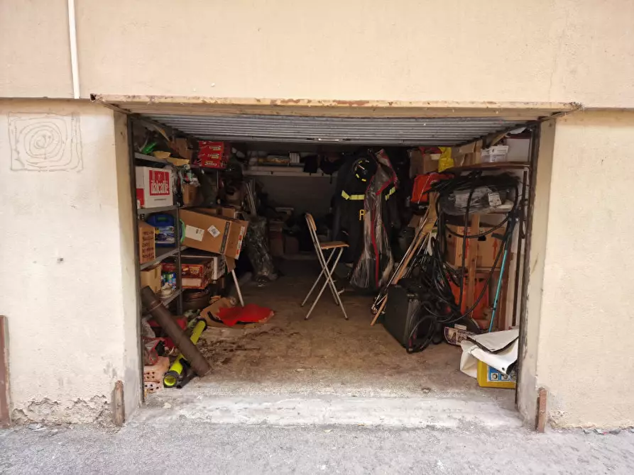 Immagine 2 di Garage in vendita  in via dei muretti a Rapallo