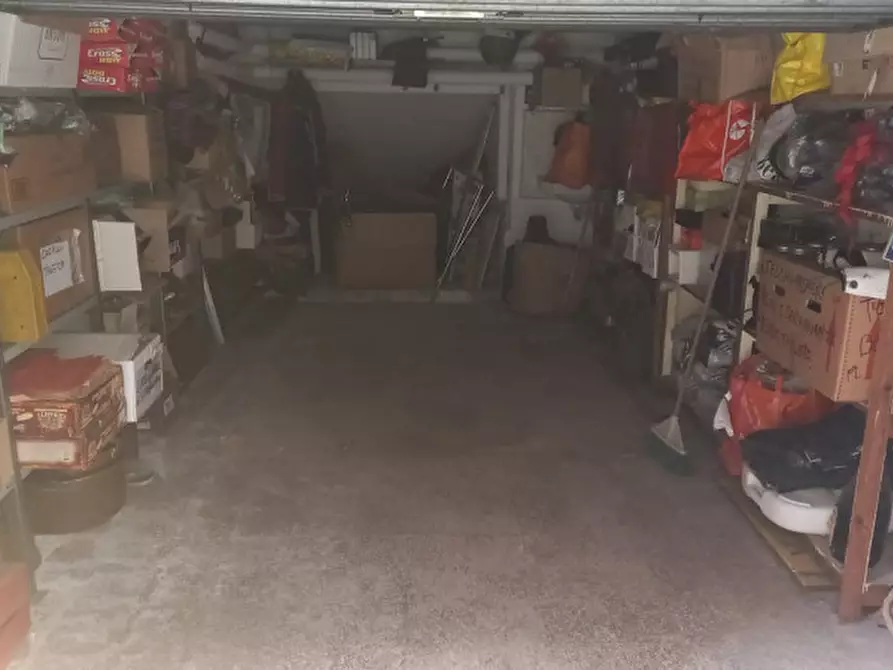Immagine 3 di Garage in vendita  in via dei muretti a Rapallo