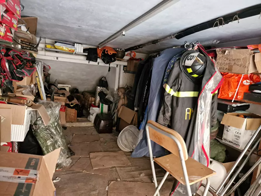 Immagine 3 di Garage in vendita  in via dei muretti a Rapallo