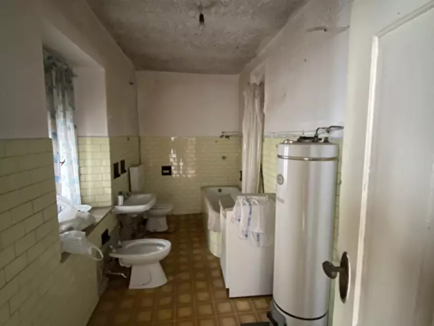 Immagine 18 di Palazzo in vendita  in Via Borgo Da Rin di sotto,1 a Vigo Di Cadore