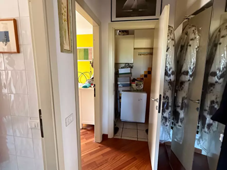 Immagine 16 di Appartamento in vendita  in Via Bari a Senigallia