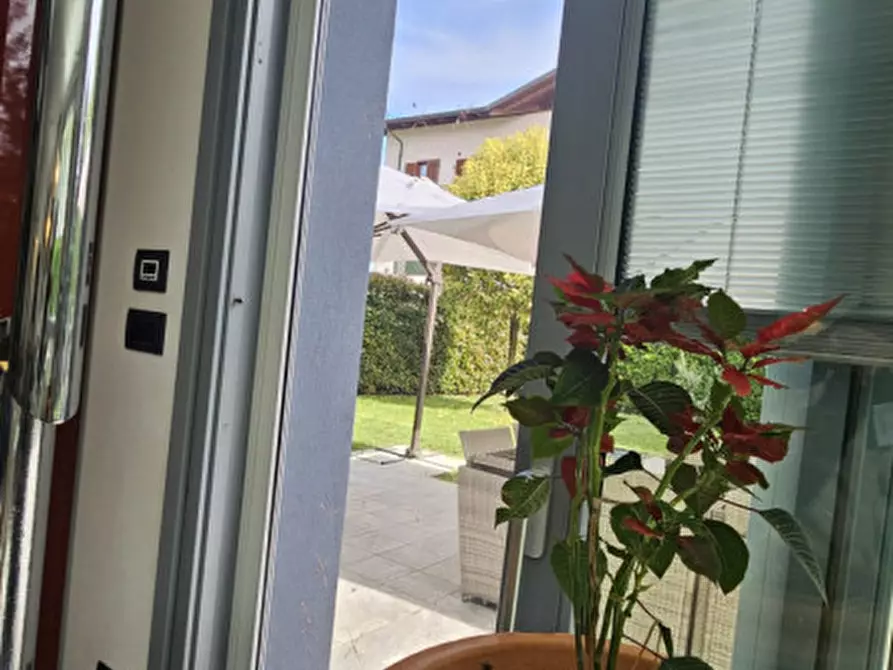 Immagine 41 di Villa in vendita  a Rivarolo Canavese