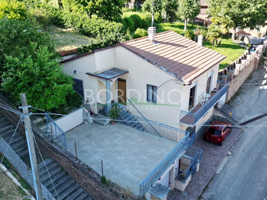 Immagine 2 di Casa indipendente in vendita  in Via San Pietro snc a Govone