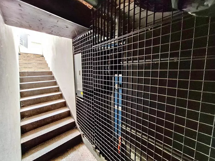 Immagine 11 di Attività commerciale in vendita  in via Mura Orientali, N. 3 a Jesi