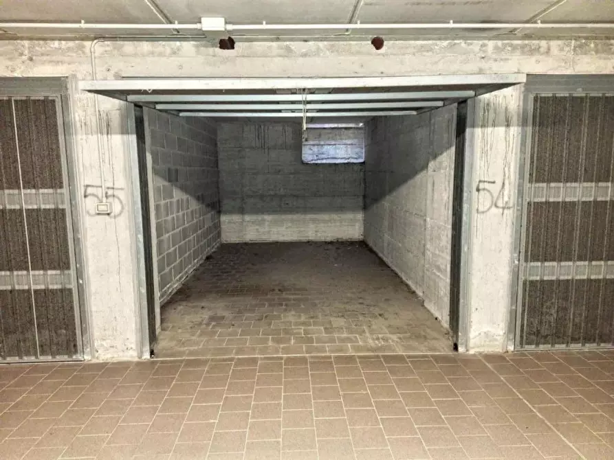 Immagine 7 di Posto auto in vendita  in via Anconetani, N. 2 a Jesi