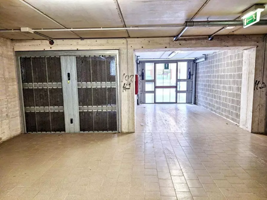 Immagine 11 di Posto auto in vendita  in via Anconetani, N. 2 a Jesi