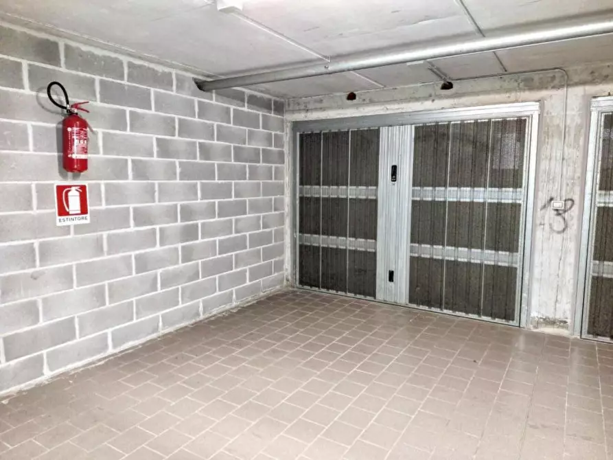 Immagine 15 di Posto auto in vendita  in via Anconetani, N. 2 a Jesi