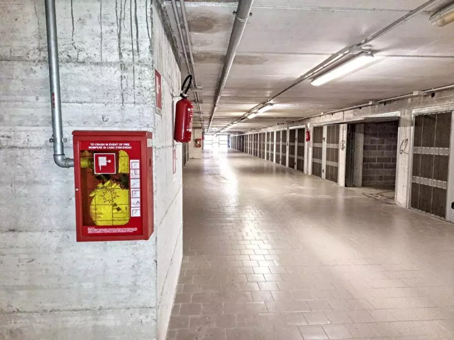 Immagine 16 di Posto auto in vendita  in via Anconetani, N. 2 a Jesi