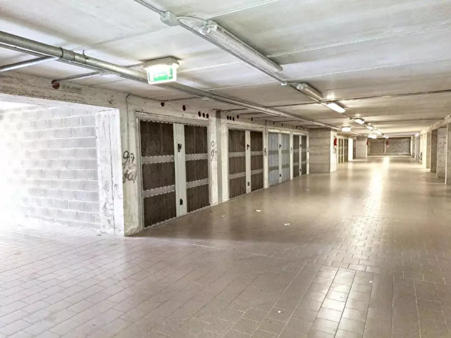 Immagine 18 di Posto auto in vendita  in via Anconetani, N. 2 a Jesi