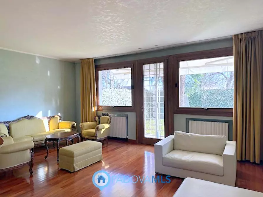 Immagine 2 di Casa bifamiliare in vendita  in Via Venezia a Vigodarzere