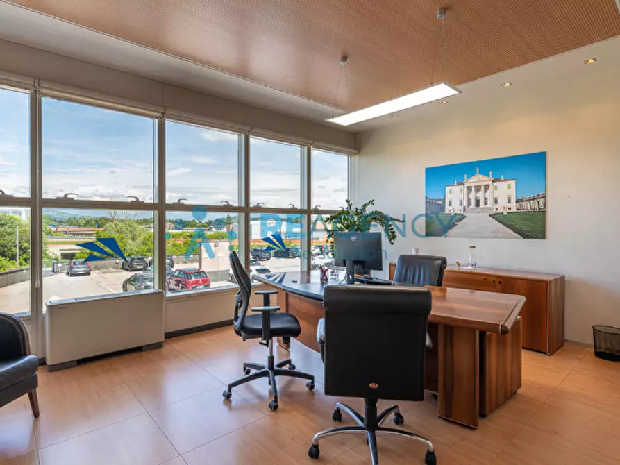 Immagine 14 di Ufficio in affitto  in via dell'edilizia 19 a Vicenza