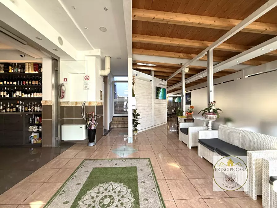 Immagine 1 di Attività commerciale in vendita  in Via Roma Est a Ospedaletto Euganeo