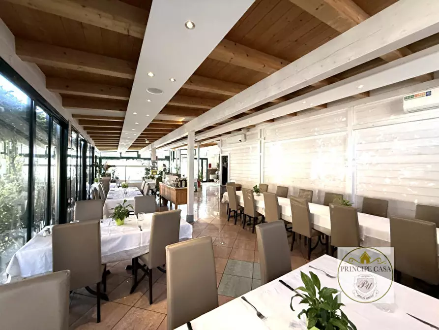 Immagine 7 di Attività commerciale in vendita  in Via Roma Est a Ospedaletto Euganeo