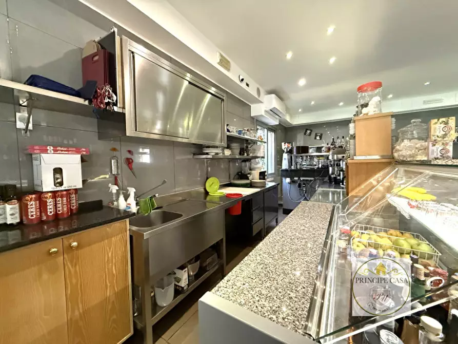 Immagine 10 di Attività commerciale in vendita  in Via Roma Est a Ospedaletto Euganeo