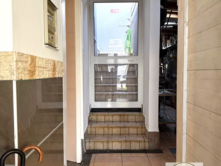 Immagine 51 di Attività commerciale in vendita  in Via Roma Est a Ospedaletto Euganeo