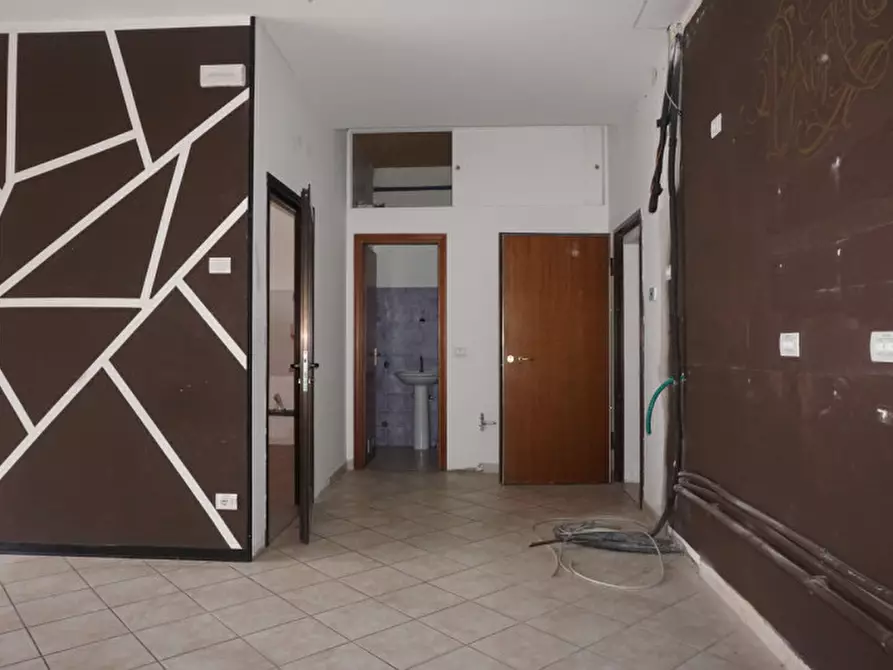 Immagine 16 di Attività commerciale in vendita  in Piazza della Repubblica, 6 a Torrile