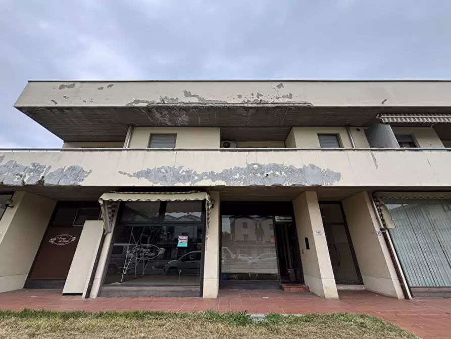 Immagine 23 di Attività commerciale in vendita  in Piazza della Repubblica, 6 a Torrile