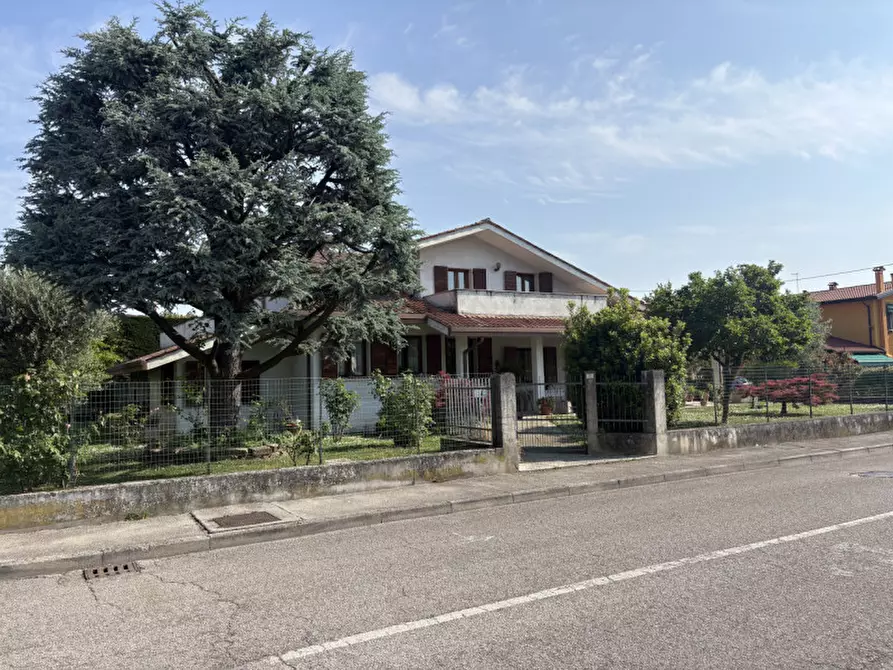 Immagine 4 di Casa indipendente in vendita  in Via Miramonti a Torreglia