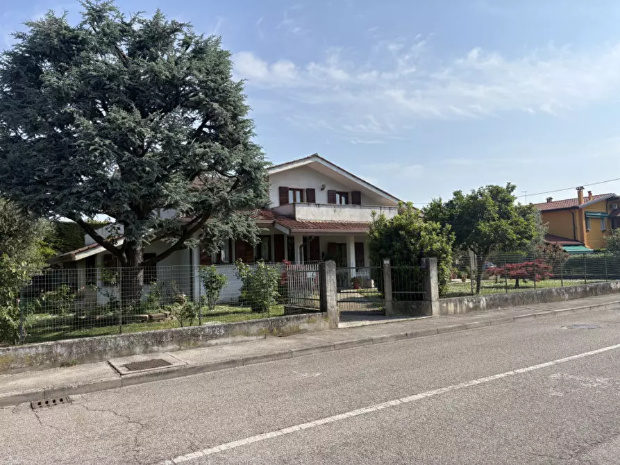 Immagine 5 di Casa indipendente in vendita  in Via Miramonti a Torreglia