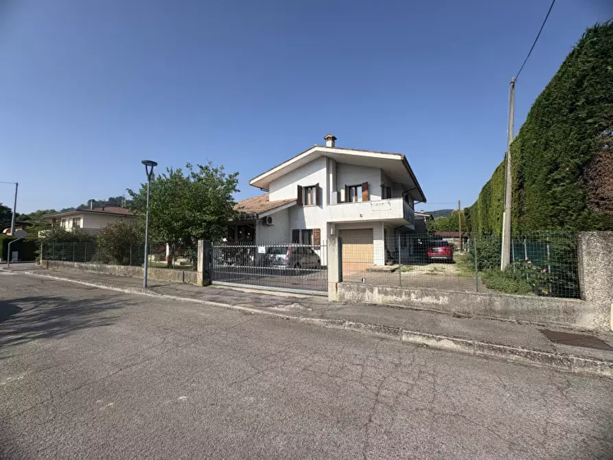 Immagine 11 di Casa indipendente in vendita  in Via Miramonti a Torreglia