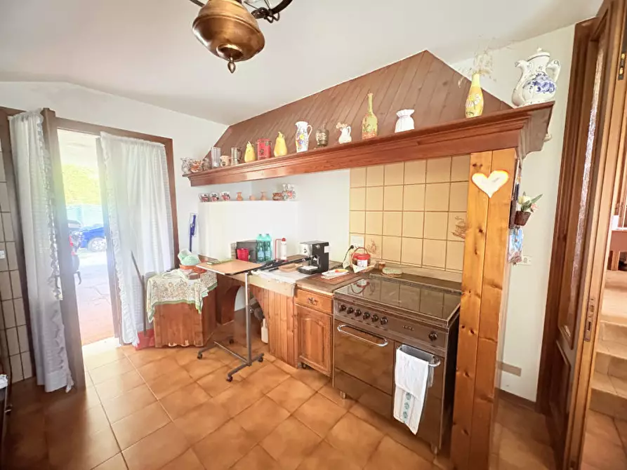 Immagine 15 di Casa indipendente in vendita  in Via Miramonti a Torreglia