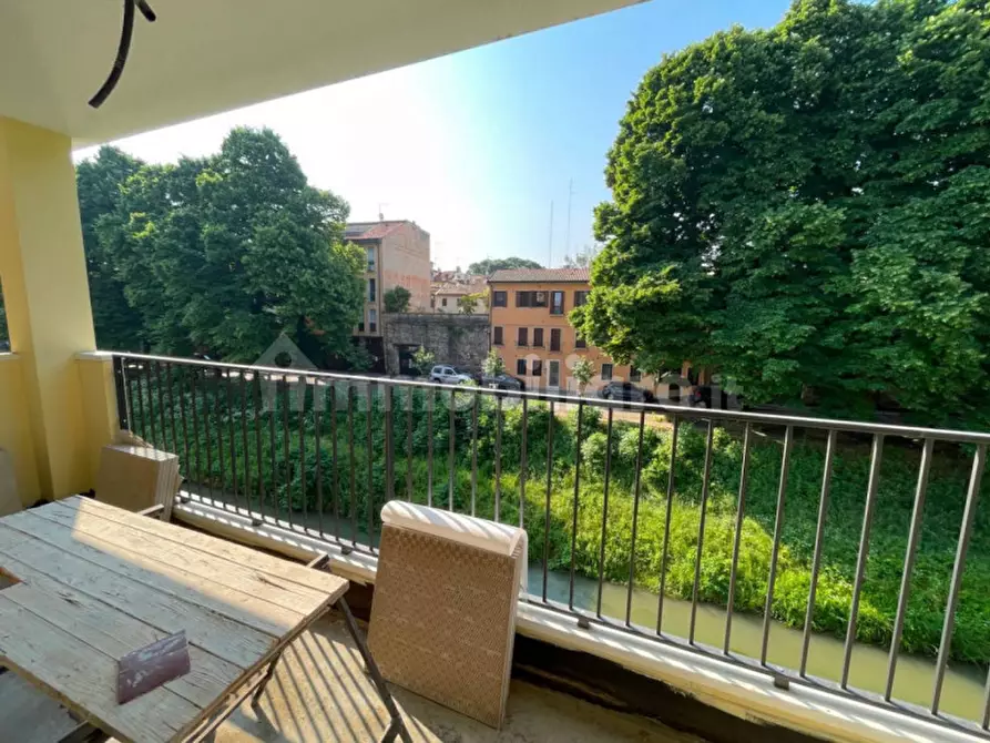 Immagine 1 di Appartamento in vendita  in VIA SAVONAROLA a Padova