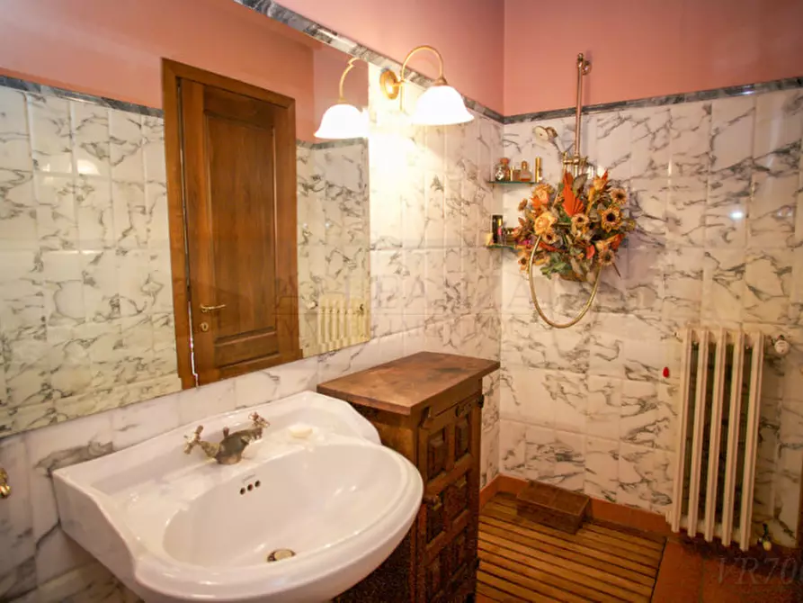 Immagine 14 di Rustico / casale in vendita  in Romola a Scandicci