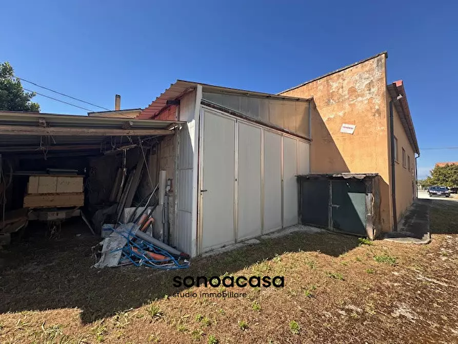 Immagine 19 di Casa indipendente in vendita  in Via Lago di Nemi 244 a Fano