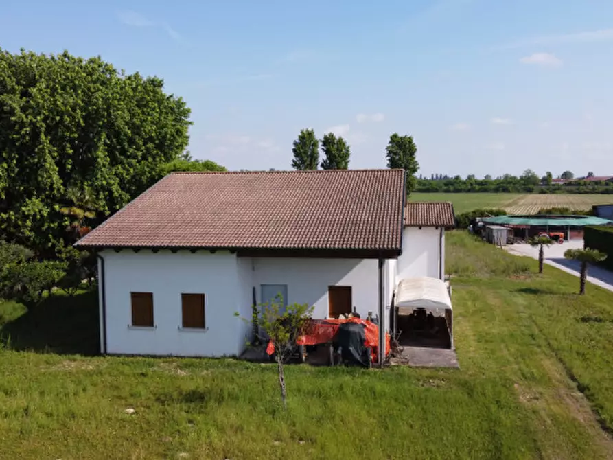 Immagine 2 di Casa indipendente in vendita  in Via Monte Cengio a Mestrino