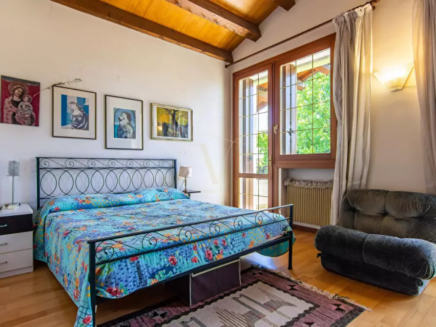 Immagine 24 di Villa in vendita  in Via Ugo Foscolo a Vicenza