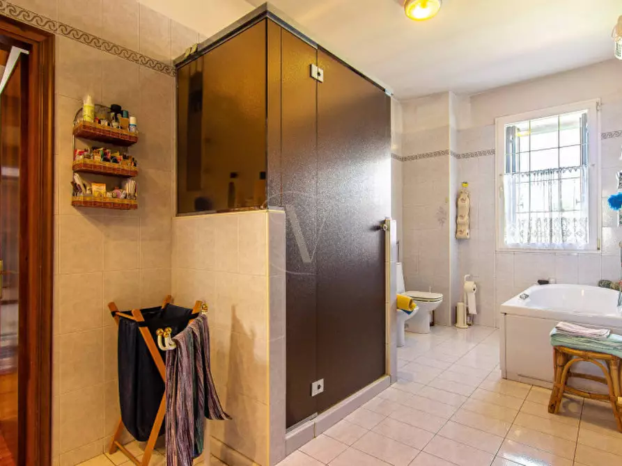 Immagine 29 di Villa in vendita  in Via Ugo Foscolo a Vicenza