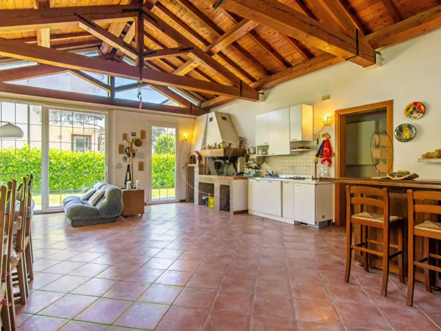 Immagine 38 di Villa in vendita  in Via Ugo Foscolo a Vicenza