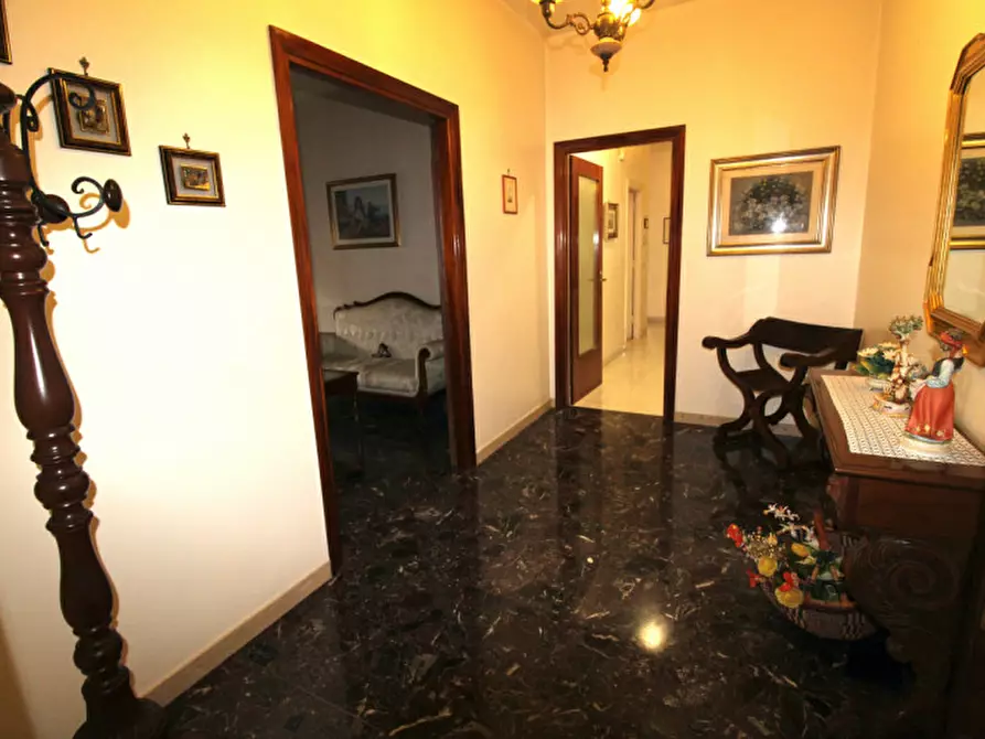 Immagine 4 di Appartamento in vendita  in Via Leopoldo Ruspoli a Roma