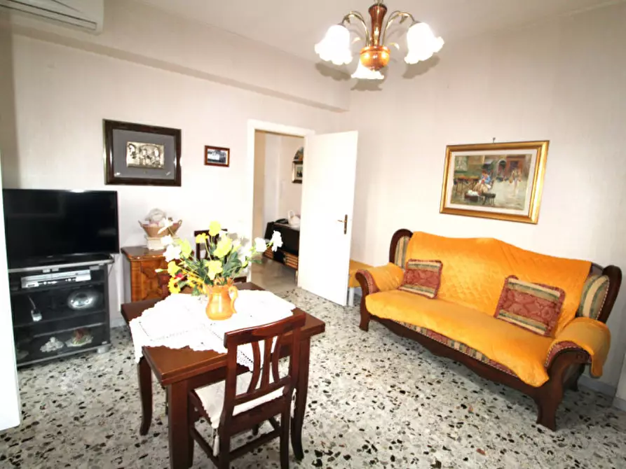 Immagine 6 di Appartamento in vendita  in Via Leopoldo Ruspoli a Roma