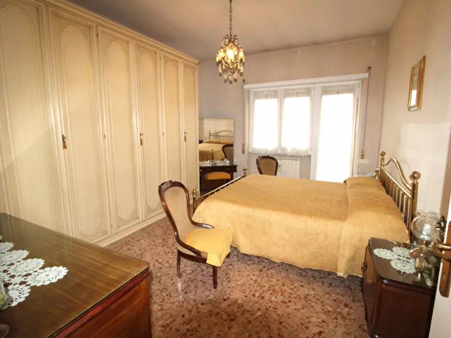 Immagine 9 di Appartamento in vendita  in Via Leopoldo Ruspoli a Roma