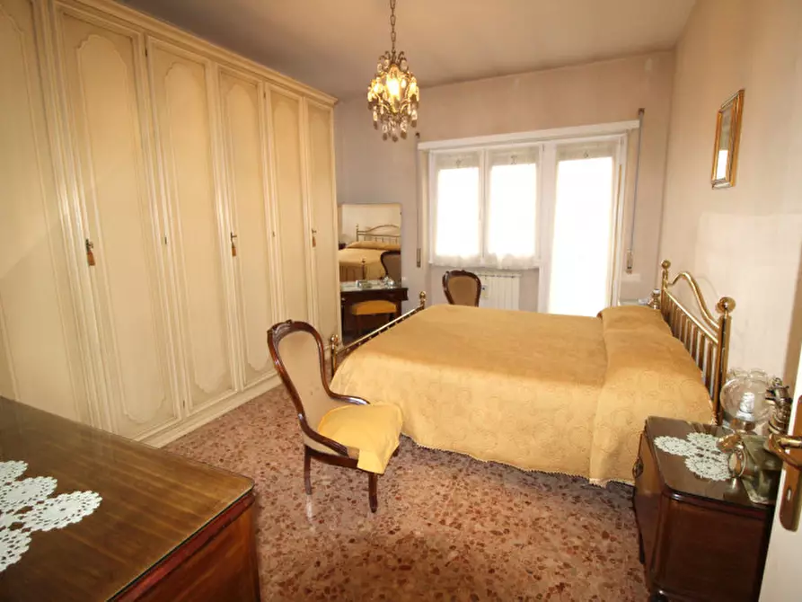 Immagine 10 di Appartamento in vendita  in Via Leopoldo Ruspoli a Roma