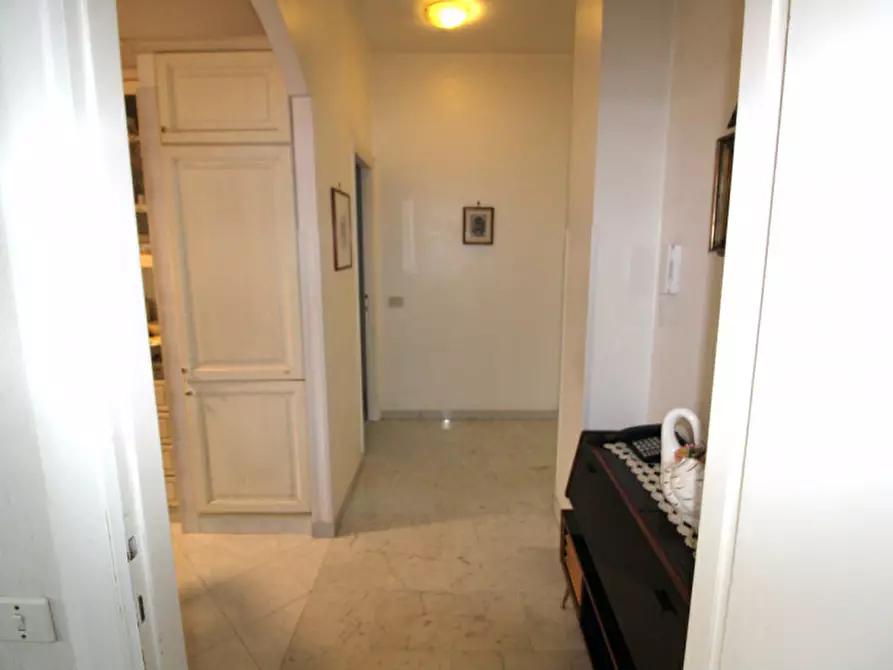 Immagine 13 di Appartamento in vendita  in Via Leopoldo Ruspoli a Roma