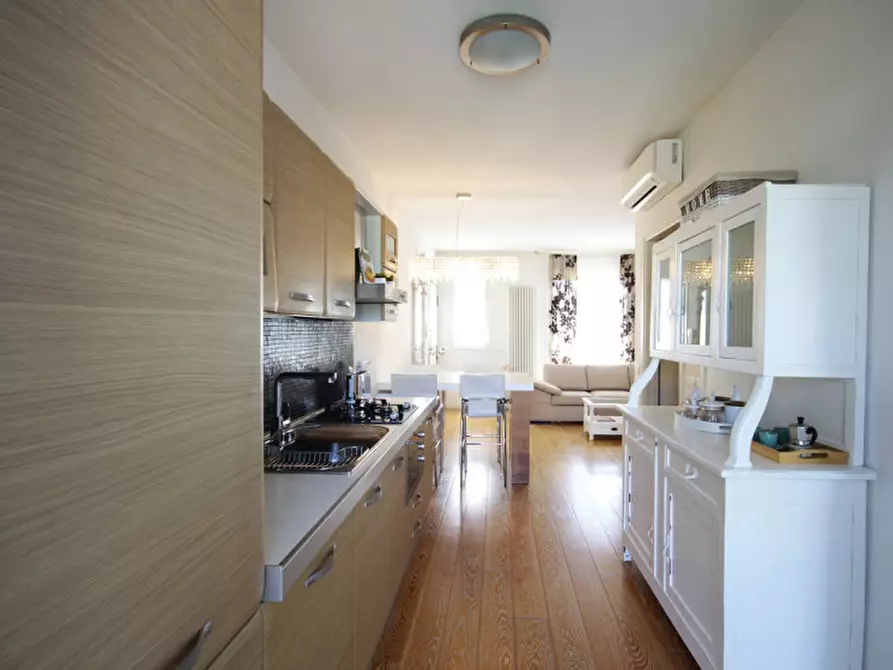 Immagine 11 di Appartamento in vendita  in via Calle dei Pescatori a Misano Adriatico