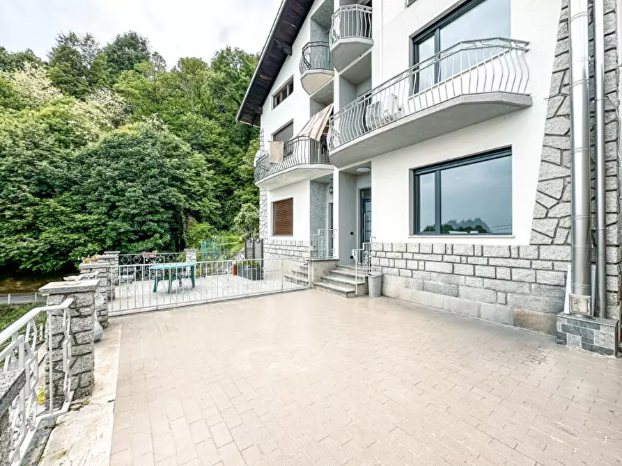 Immagine 1 di Villetta a schiera in vendita  in VIA COSSA 22 a Pray