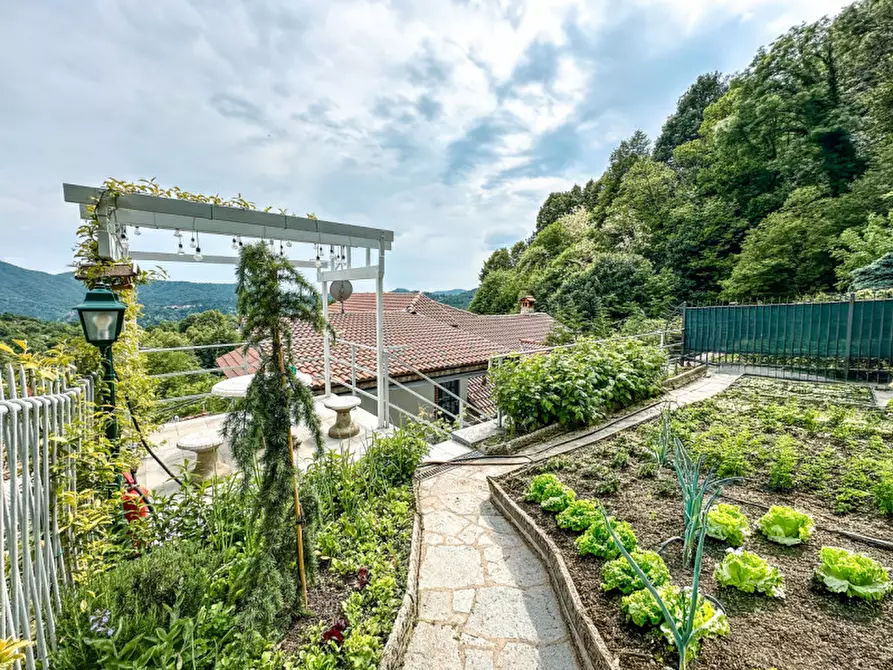 Immagine 31 di Villetta a schiera in vendita  in VIA COSSA 22 a Pray