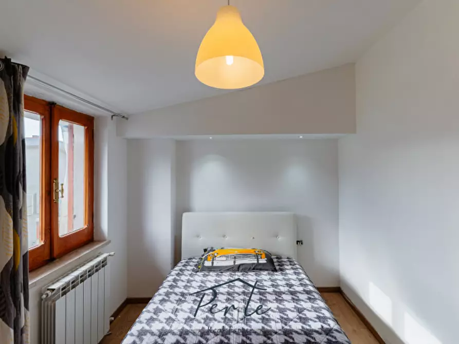 Immagine 24 di Attico in vendita  in Via Sebastiano Satta a Bosa