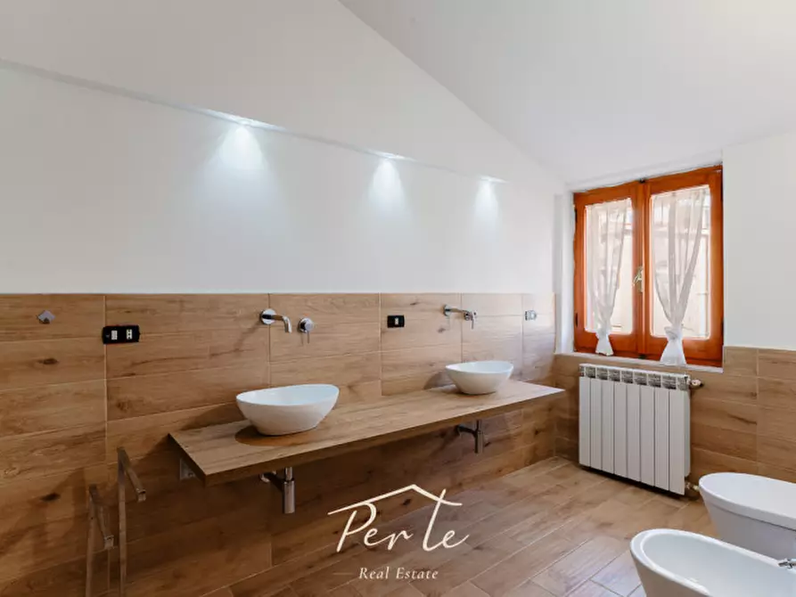 Immagine 28 di Attico in vendita  in Via Sebastiano Satta a Bosa