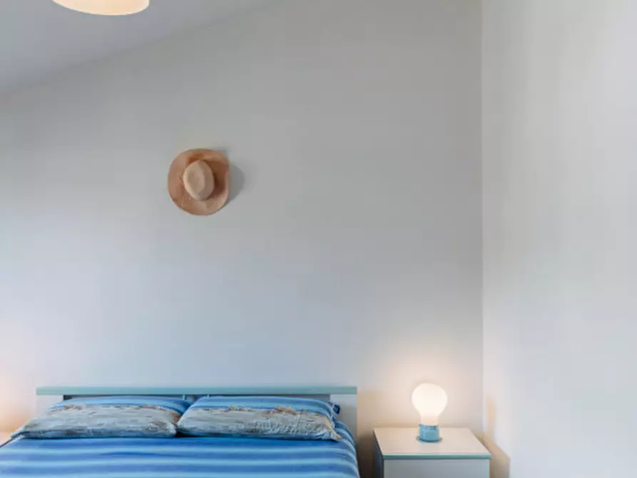 Immagine 38 di Attico in vendita  in Via Sebastiano Satta a Bosa