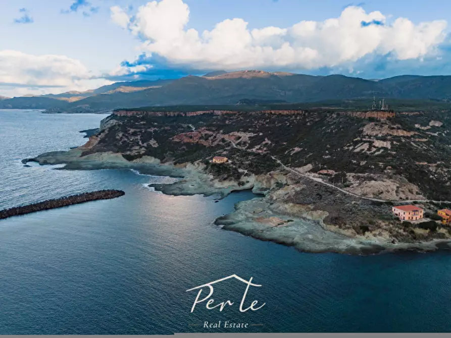 Immagine 40 di Attico in vendita  in Via Sebastiano Satta a Bosa