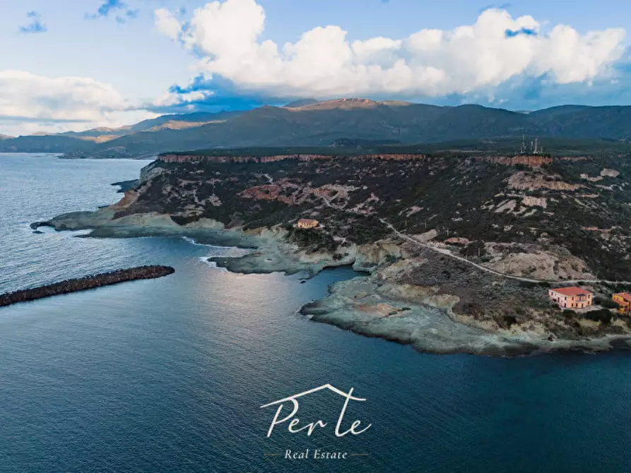 Immagine 41 di Attico in vendita  in Via Sebastiano Satta a Bosa