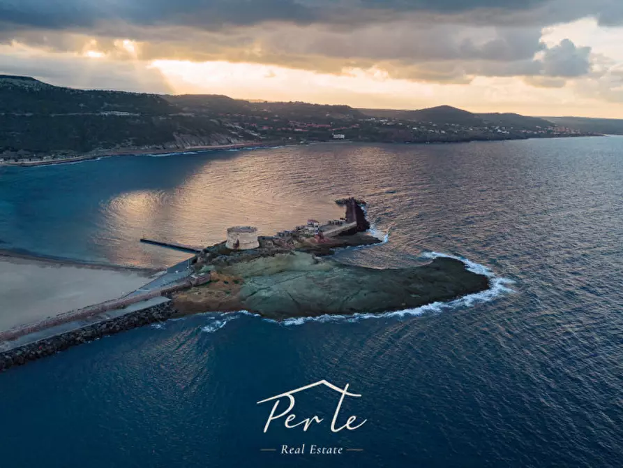 Immagine 42 di Attico in vendita  in Via Sebastiano Satta a Bosa